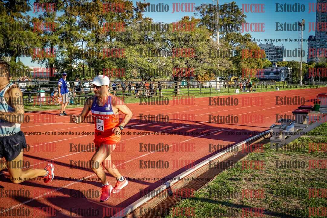 Fotos de los 3000 m llanos de varones