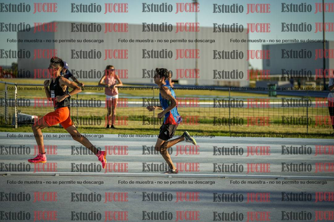 Fotos de los 1500 m llanos de varones