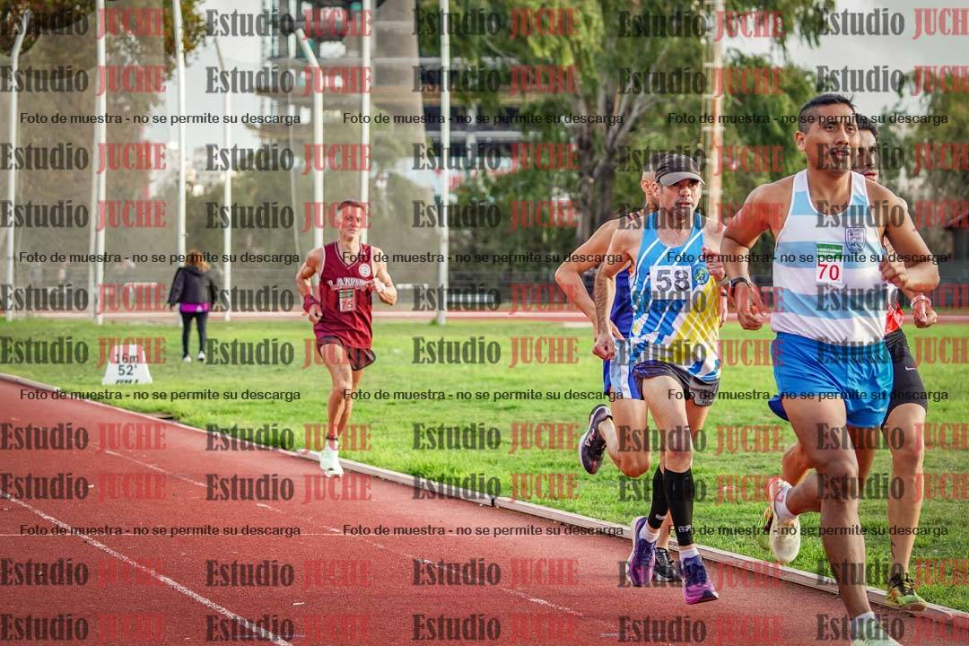Fotos de los 3000 m llanos de varones