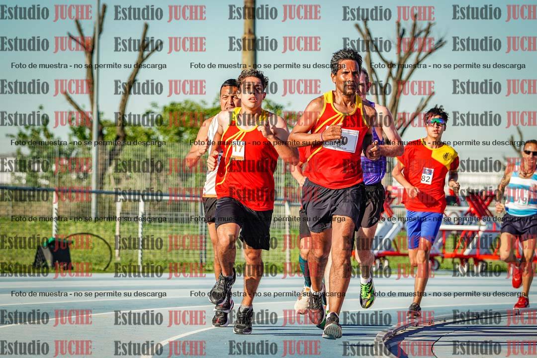 Fotos de los 3000 m llanos de varones
