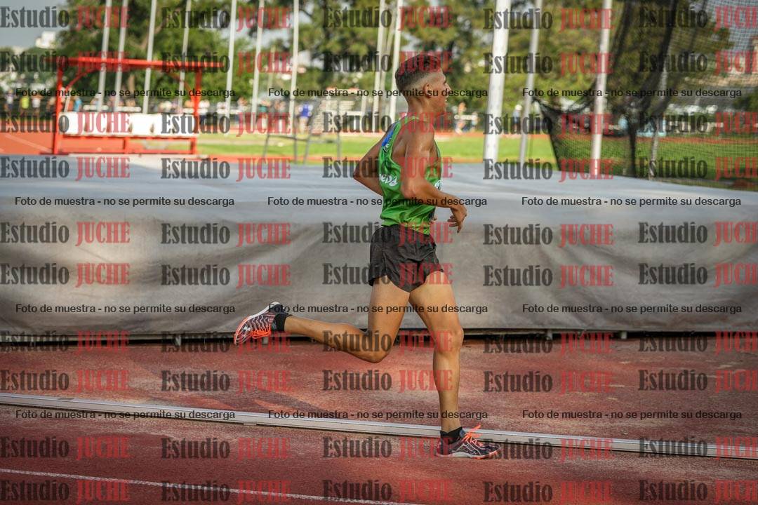 Fotos de los 3000 m llanos de varones
