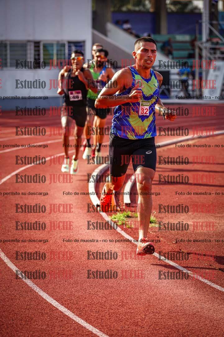 Fotos de los 3000 m llanos de varones