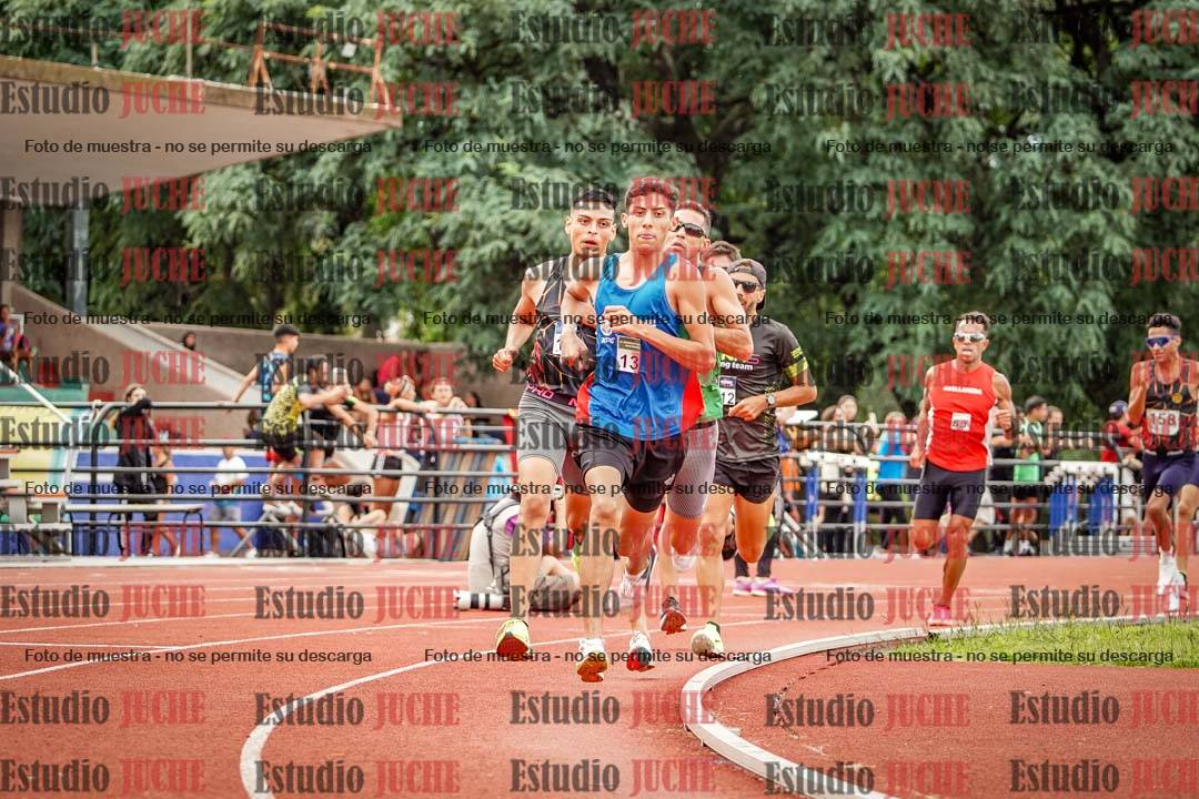 Fotos de los 3000 m llanos de varones