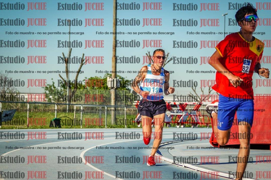 Fotos de los 3000 m llanos de varones