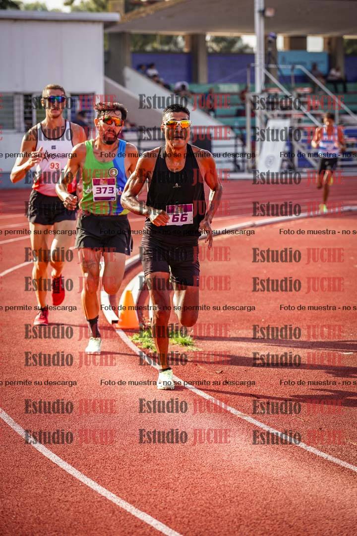 Fotos de los 3000 m llanos de varones
