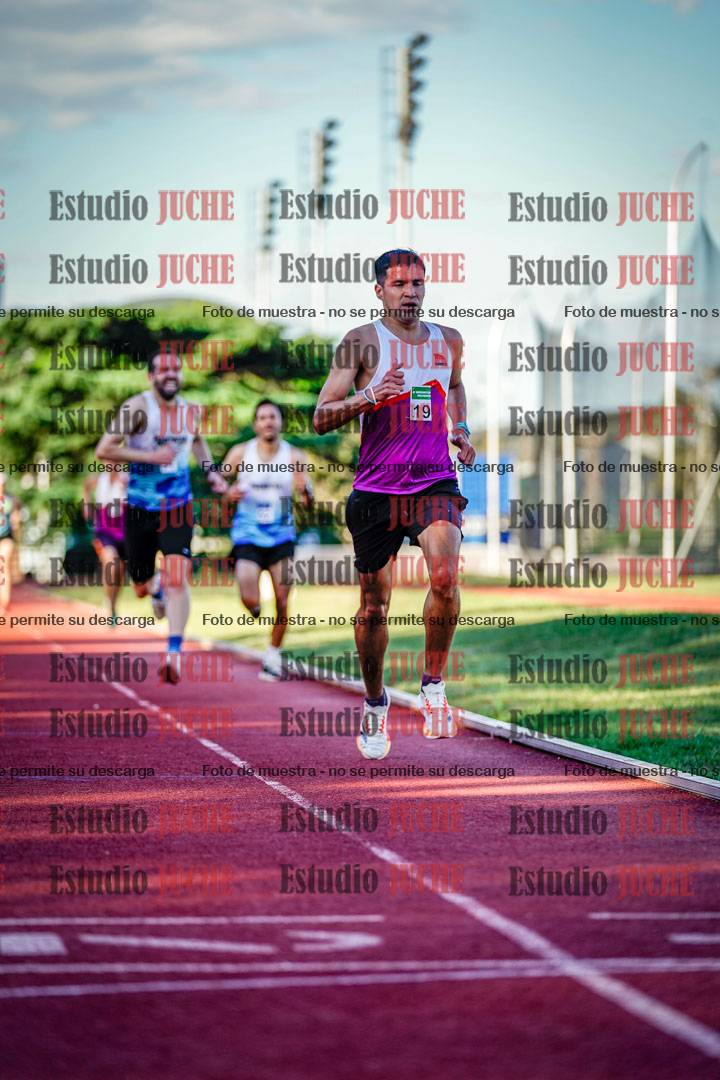 Fotos de los 3000 m llanos de varones