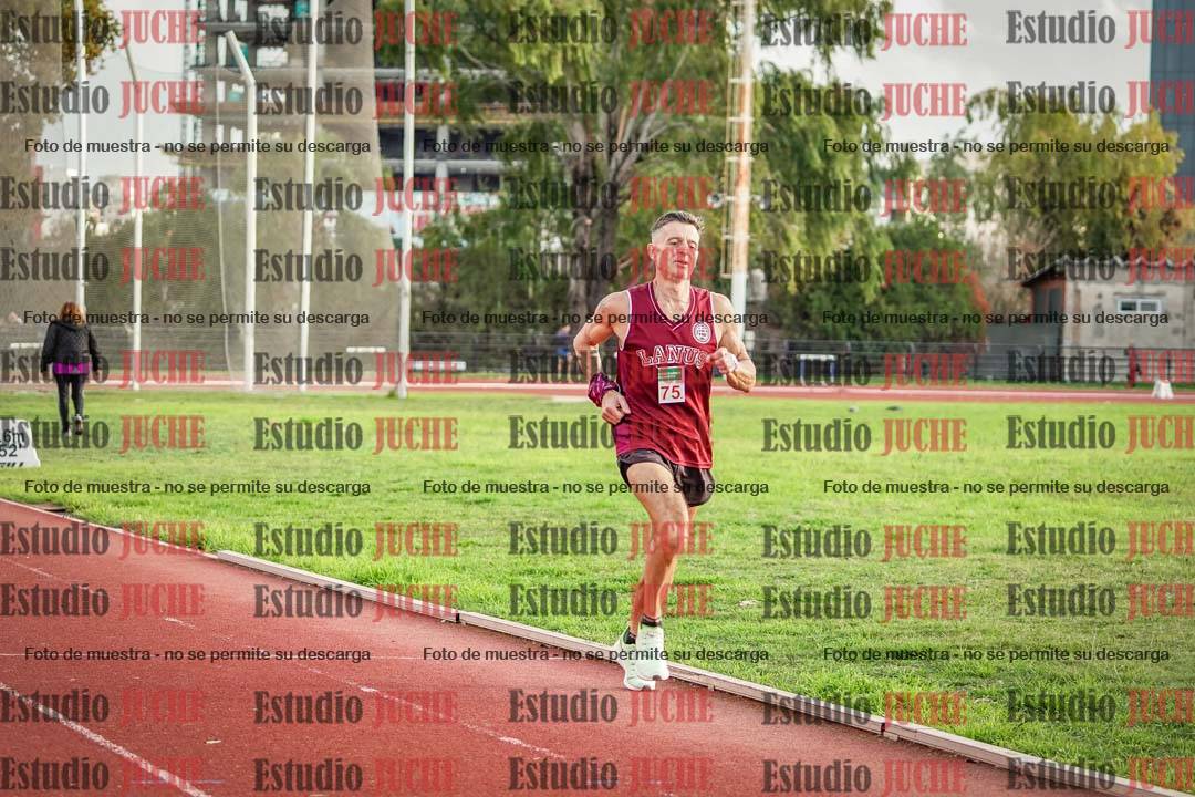 Fotos de los 3000 m llanos de varones