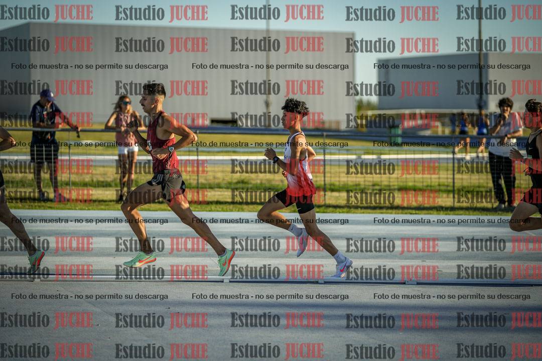Fotos de los 1500 m llanos de varones