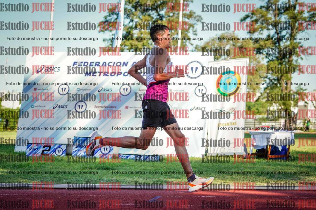 Fotos de los 3000 m llanos de varones