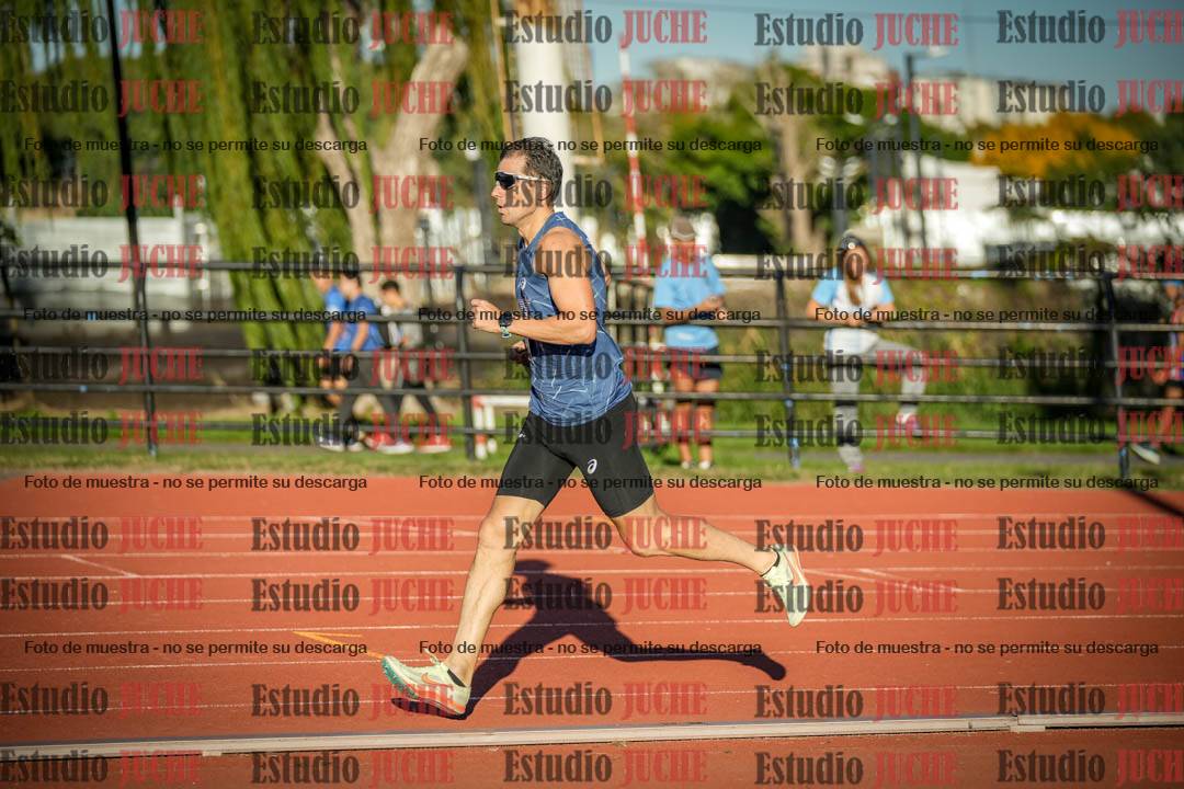 Fotos de los 3000 m llanos de varones