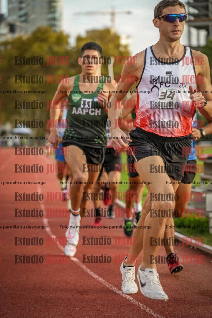 Fotos de los 3000 m llanos de varones