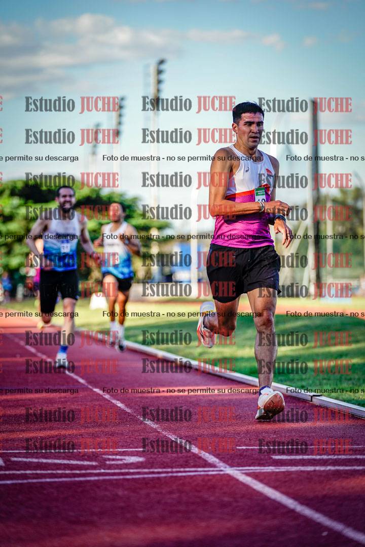 Fotos de los 3000 m llanos de varones