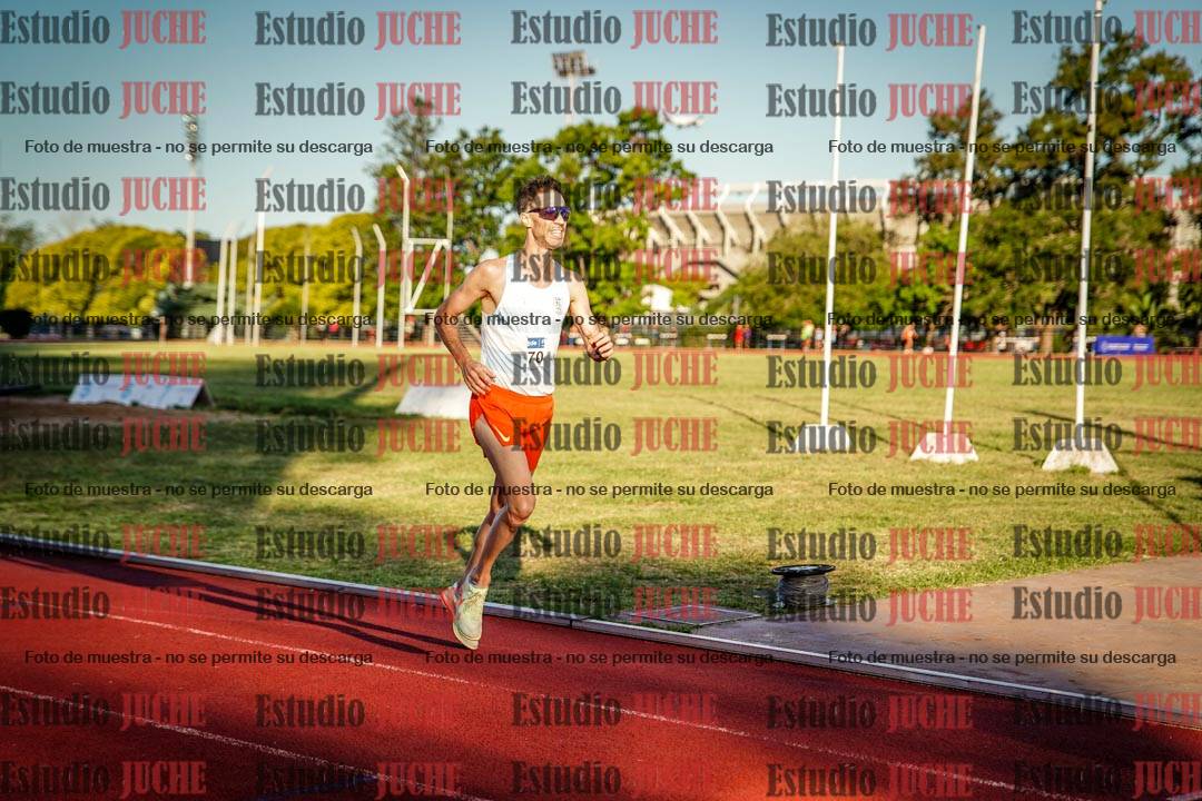 Fotos de los 3000 m llanos de varones