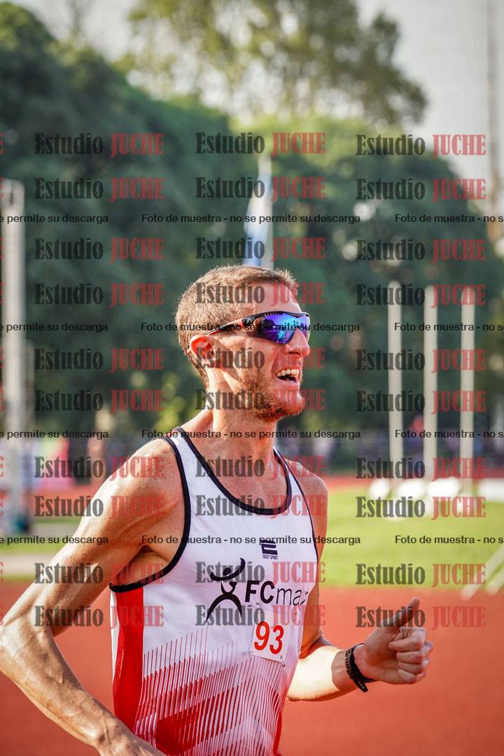 Fotos de los 3000 m llanos de varones