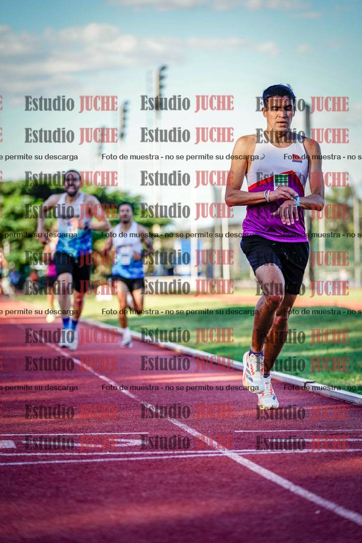Fotos de los 3000 m llanos de varones