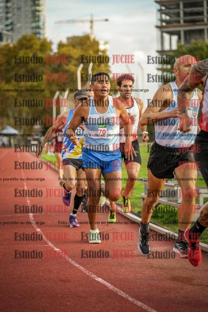 Fotos de los 3000 m llanos de varones