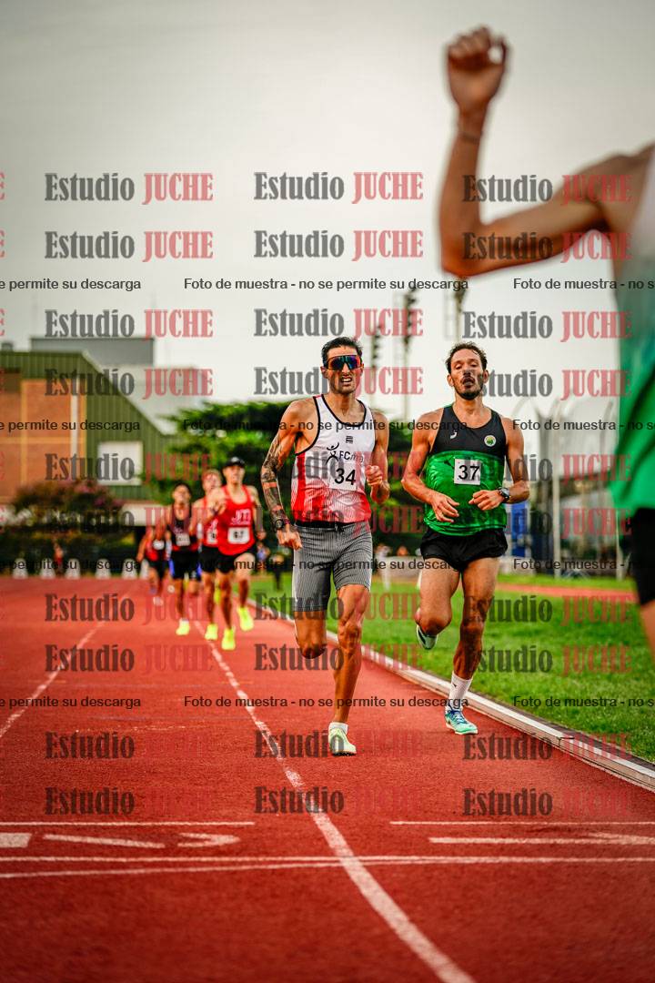 Fotos de los 1500 m llanos de varones