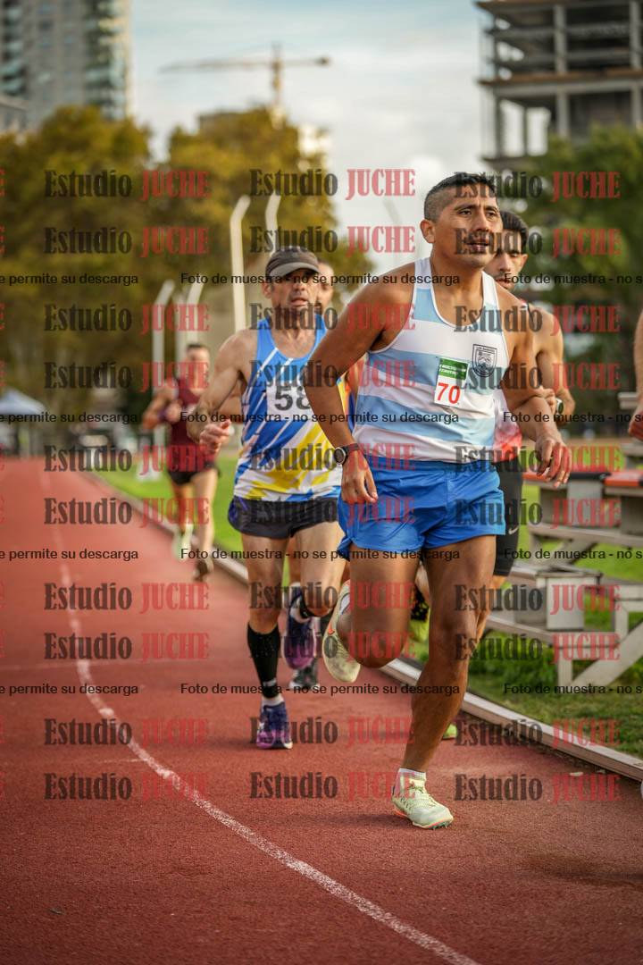 Fotos de los 3000 m llanos de varones