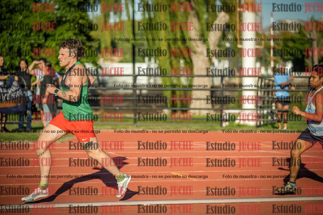 Fotos de los 3000 m llanos de varones