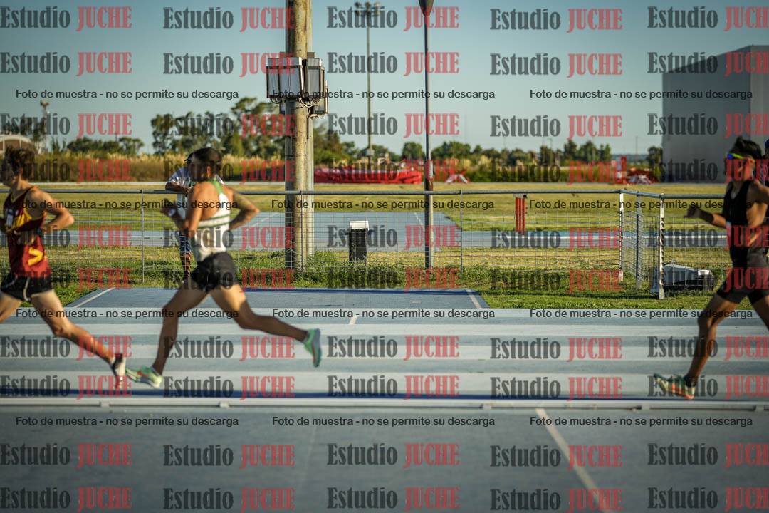Fotos de los 1500 m llanos de varones