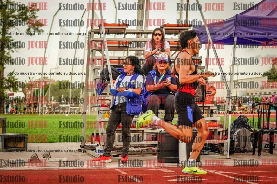 Fotos de los 1500 m llanos de varones
