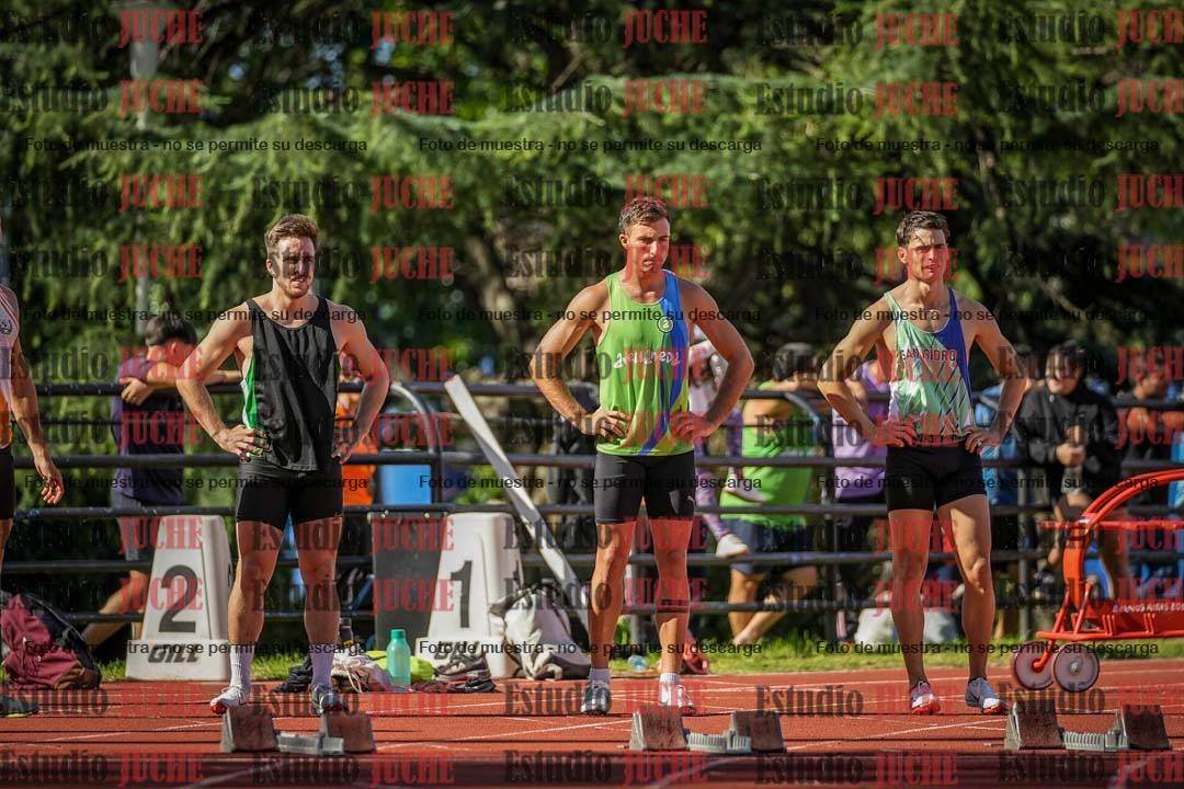 Fotos de los 100 m llanos de varones - FINAL