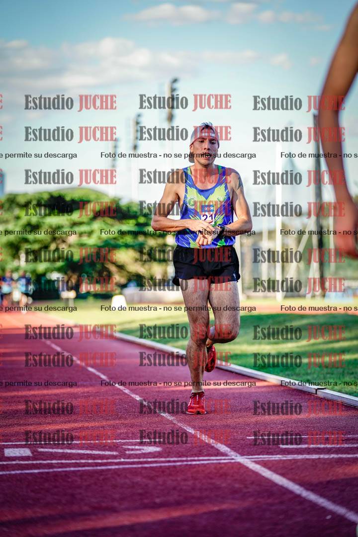 Fotos de los 3000 m llanos de varones