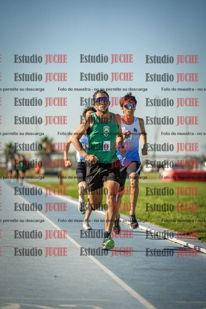 Fotos de los 1500 m llanos de varones