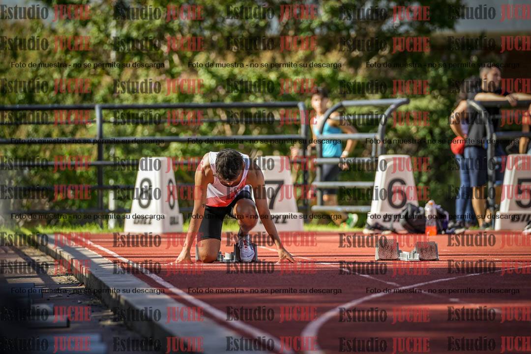 Fotos de los 100 m llanos de varones - FINAL