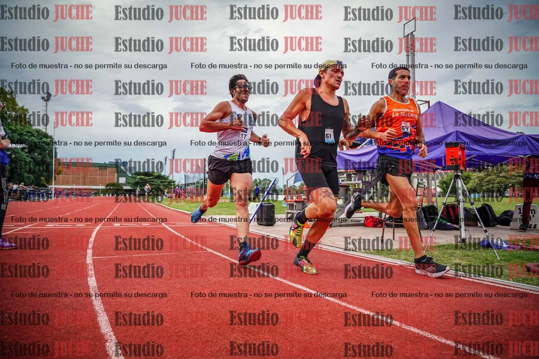Fotos de los 3000 m llanos de varones