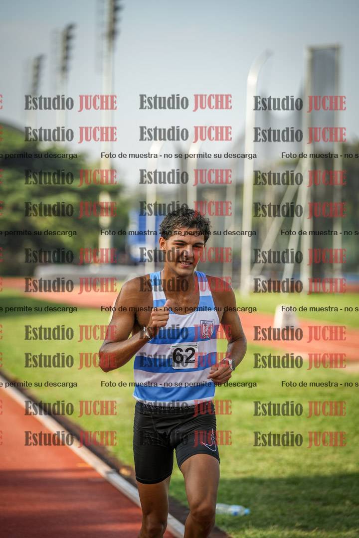 Fotos de los 3000 m llanos de varones