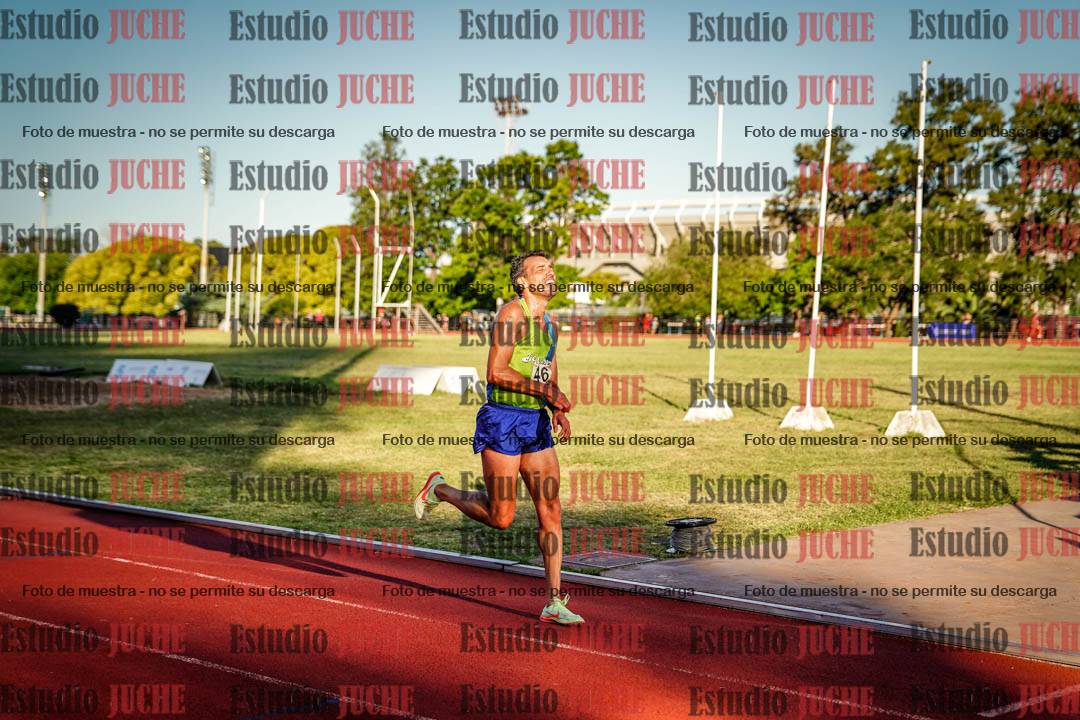 Fotos de los 3000 m llanos de varones