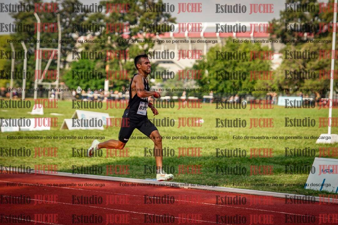Fotos de los 3000 m llanos de varones