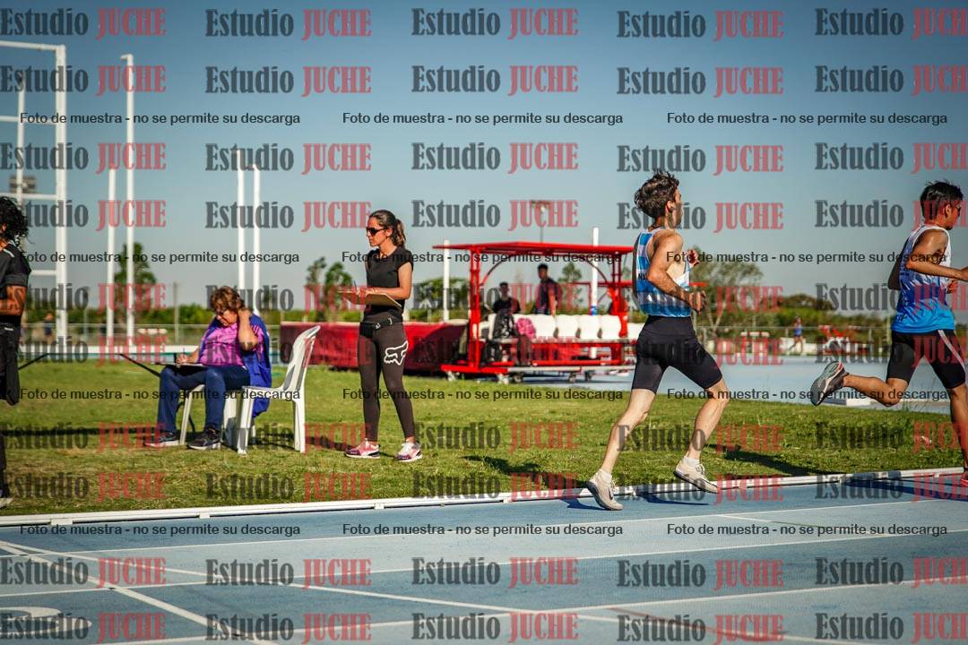 Fotos de los 1500 m llanos de varones