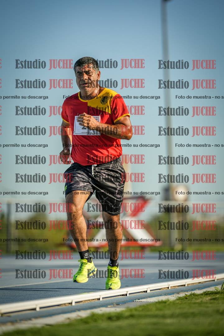 Fotos de los 3000 m llanos de varones