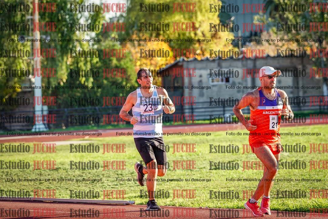 Fotos de los 3000 m llanos de varones