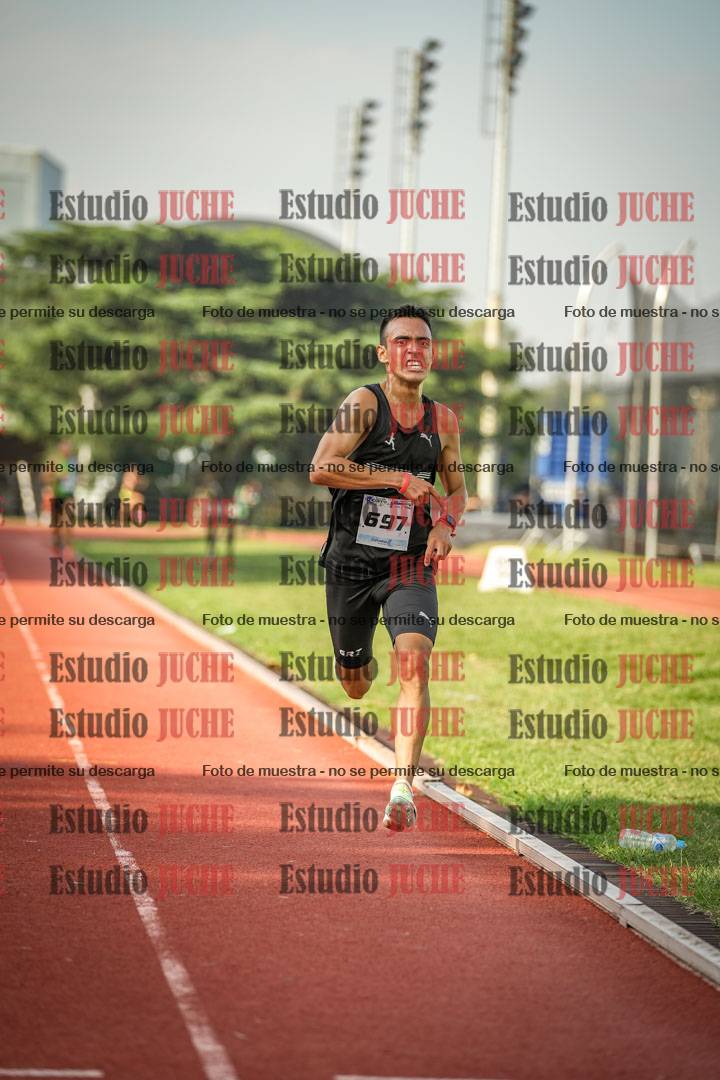 Fotos de los 3000 m llanos de varones
