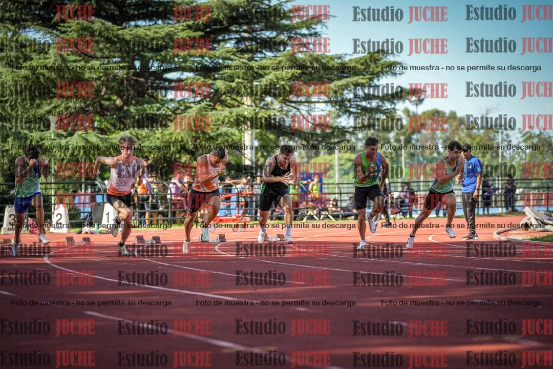 Fotos de los 100 m llanos de varones - FINAL