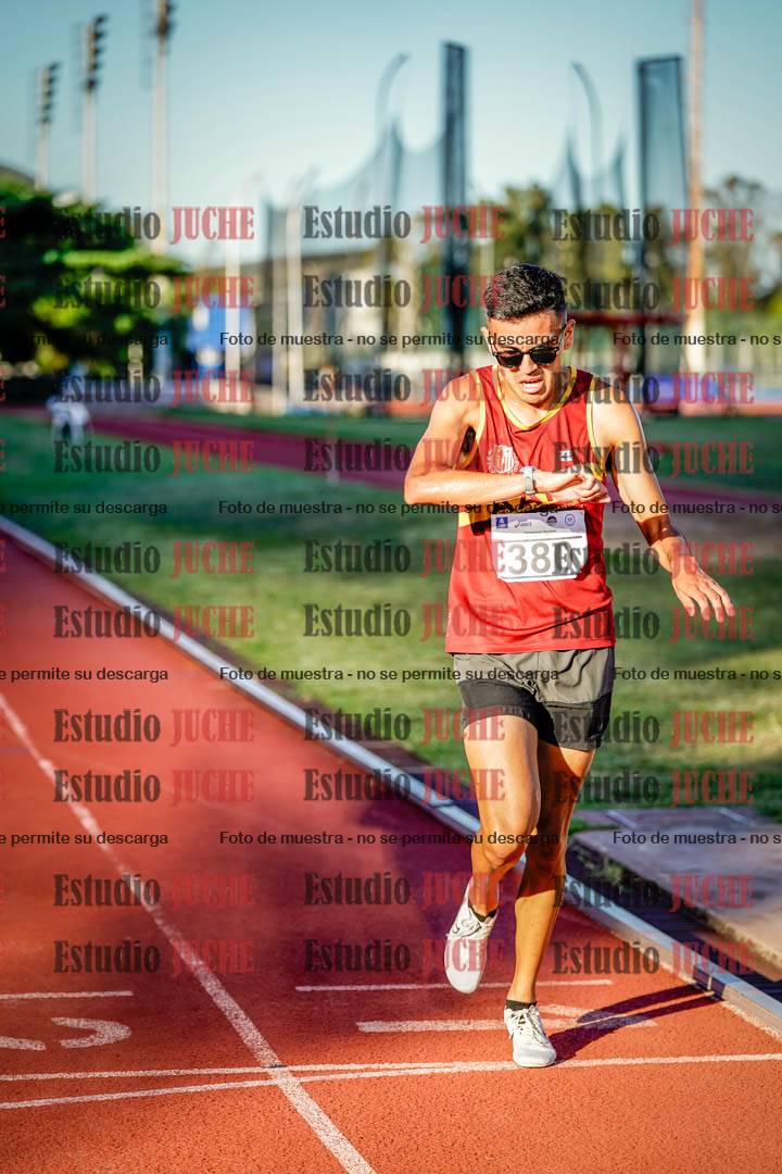 Fotos de los 3000 m llanos de varones