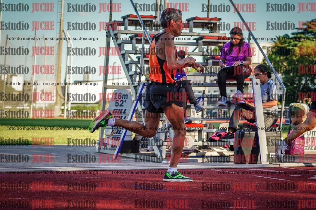 Fotos de los 3000 m llanos de varones