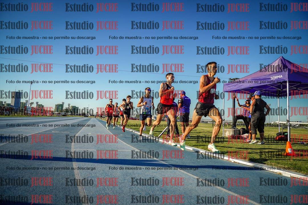 Fotos de los 1500 m llanos de varones
