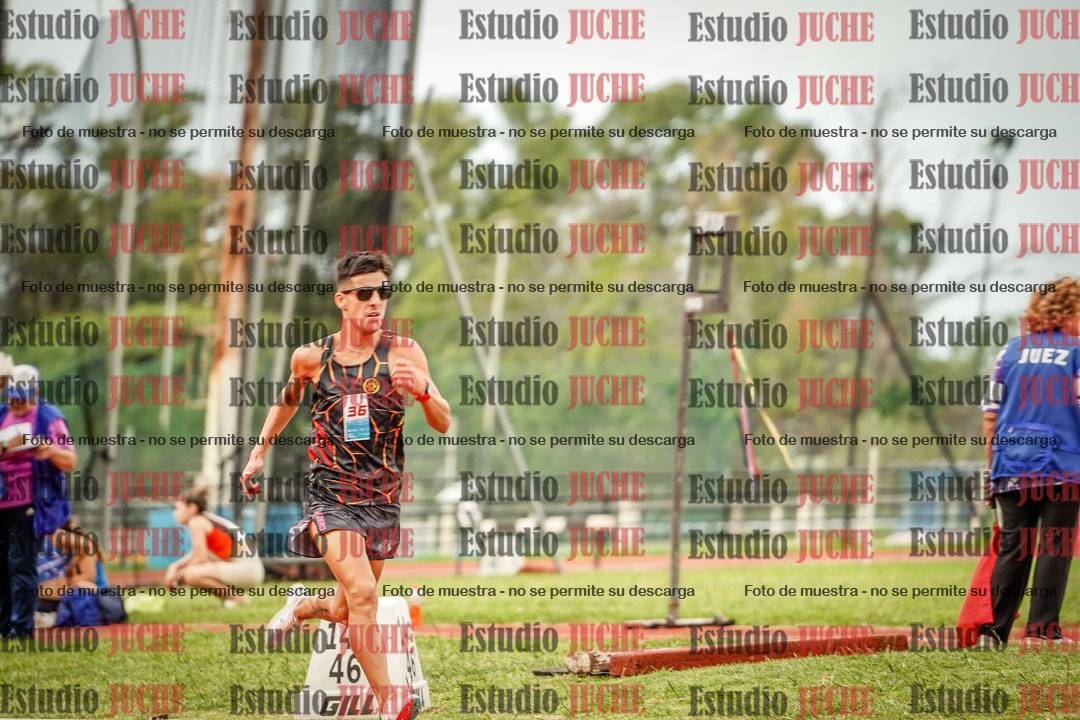 Fotos de los 3000 m llanos de varones