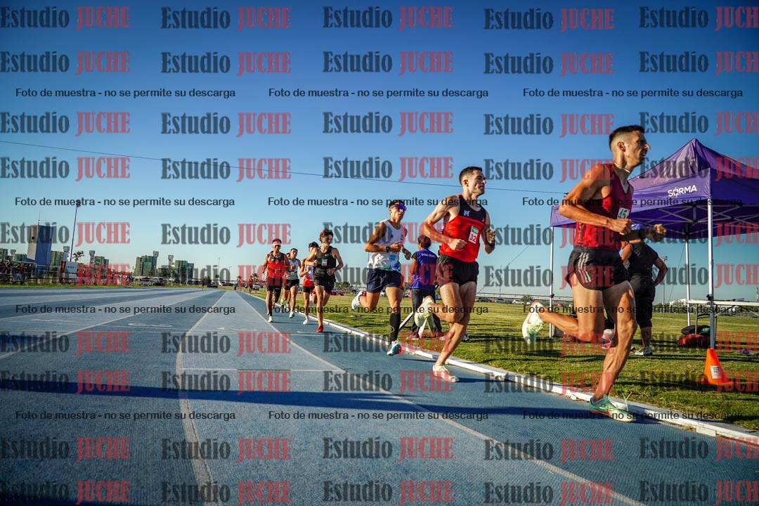 Fotos de los 1500 m llanos de varones