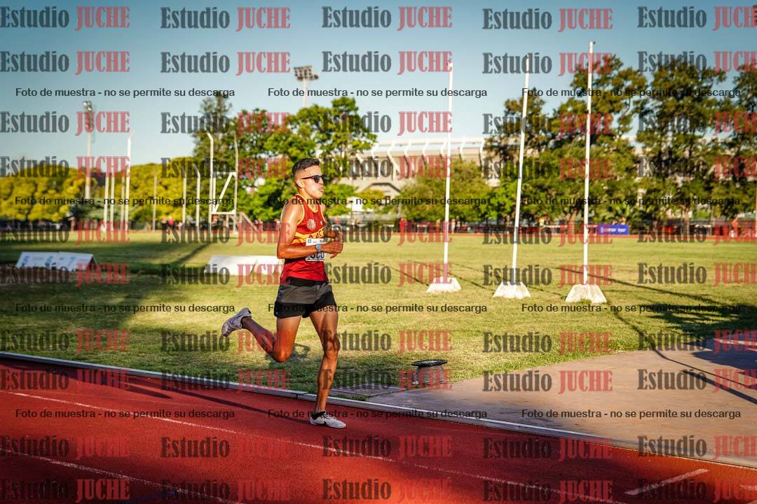 Fotos de los 3000 m llanos de varones