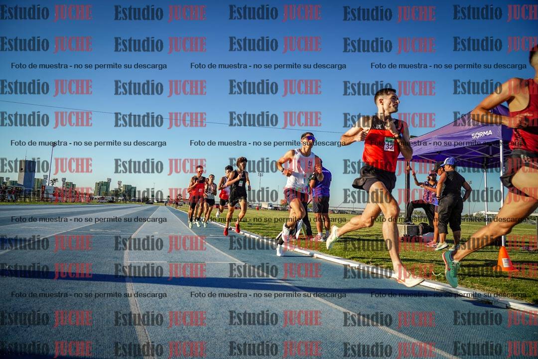 Fotos de los 1500 m llanos de varones