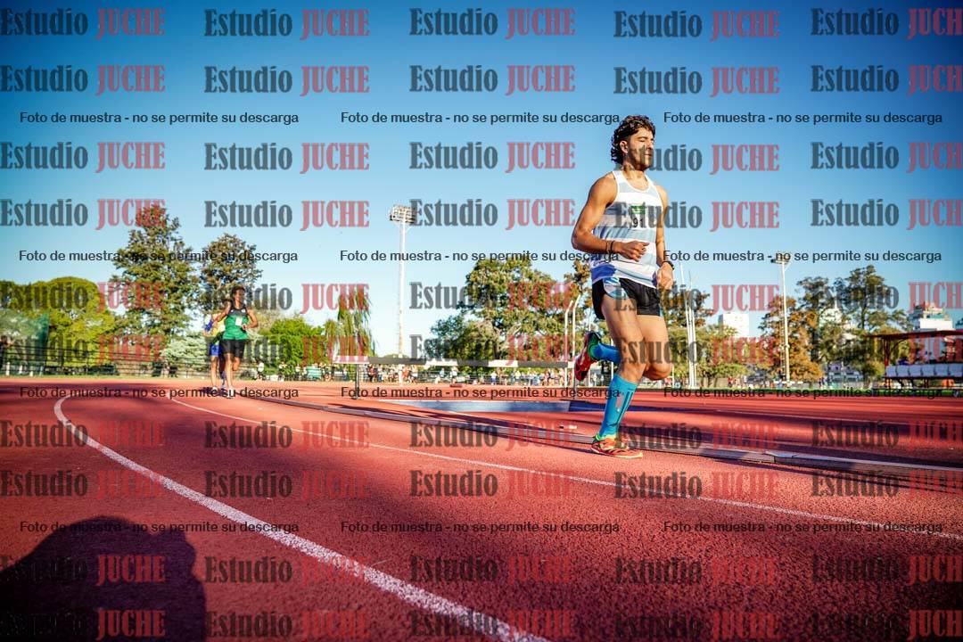 Fotos de los 3000 m llanos de varones