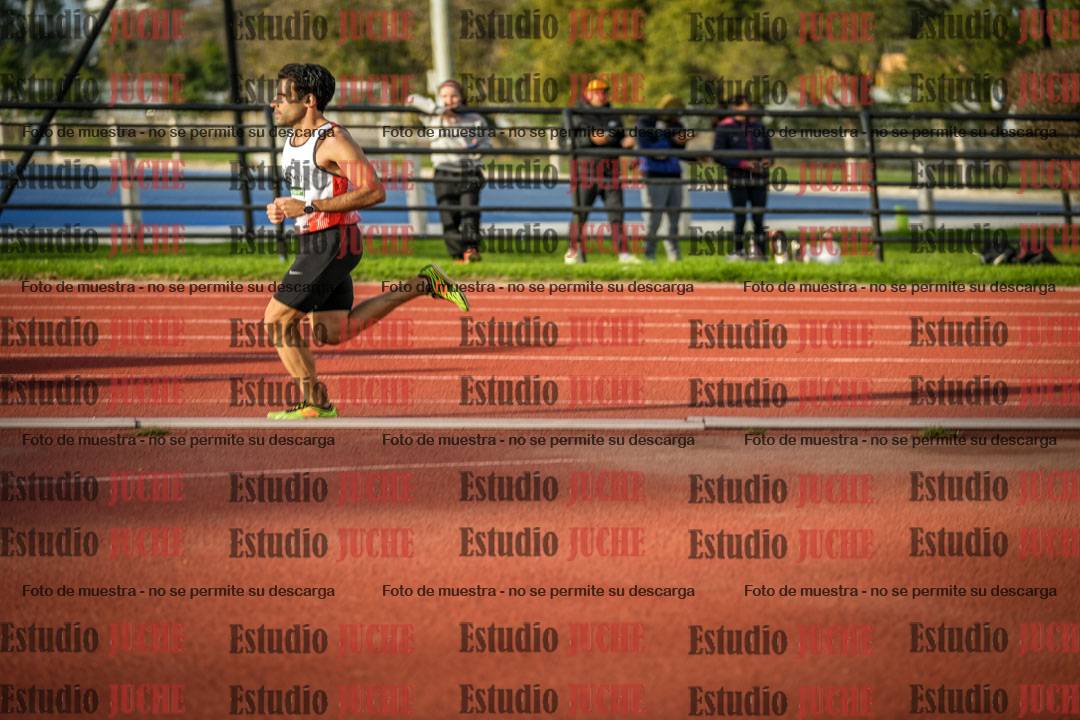 Fotos de los 3000 m llanos de varones