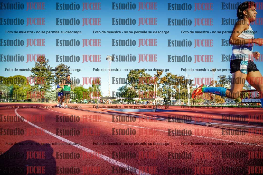 Fotos de los 3000 m llanos de varones