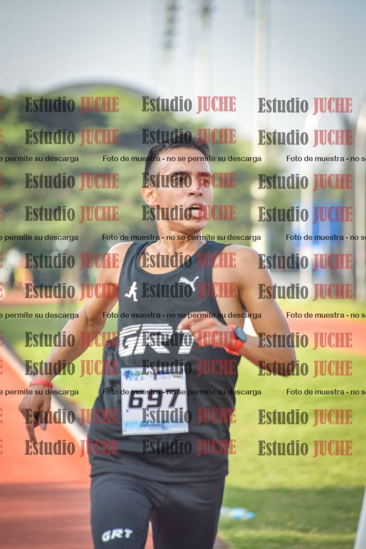 Fotos de los 3000 m llanos de varones