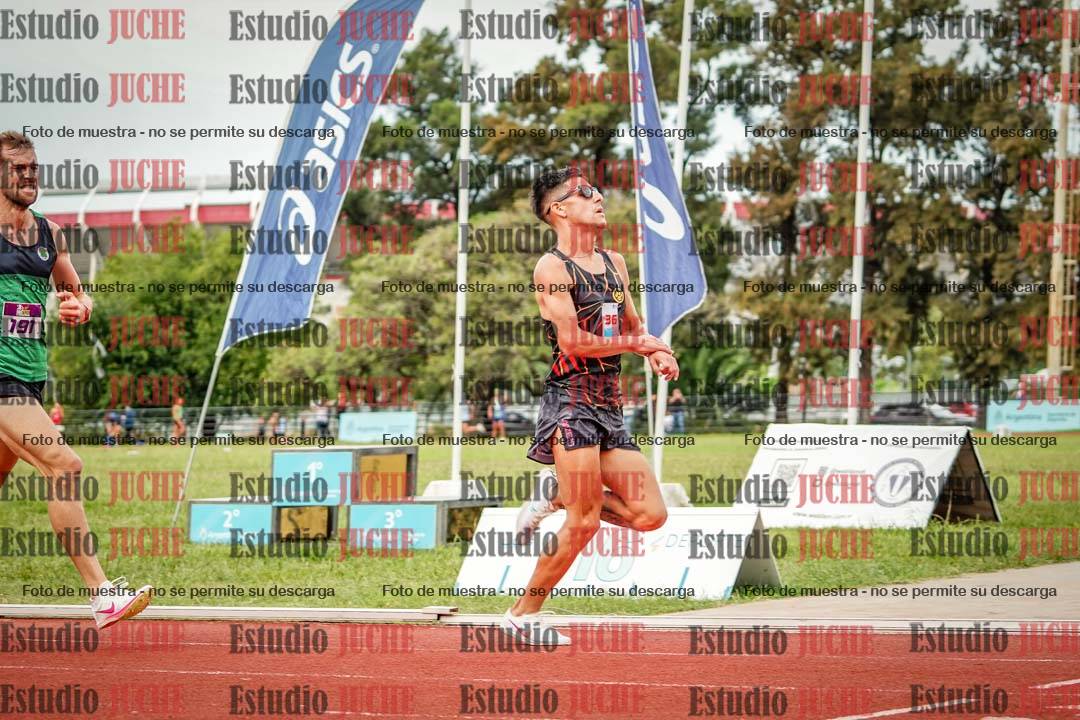 Fotos de los 3000 m llanos de varones